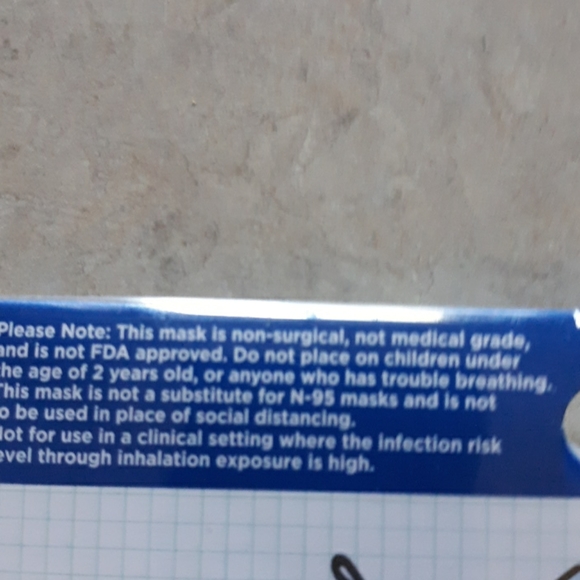 NIP Breasy Kids Eat, Play, Repeat face mask 2pk - Picture 3 of 4